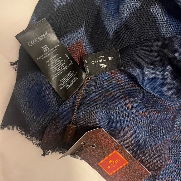 Etro Blue and Red Patterned Scarf - Picture 3 of 4